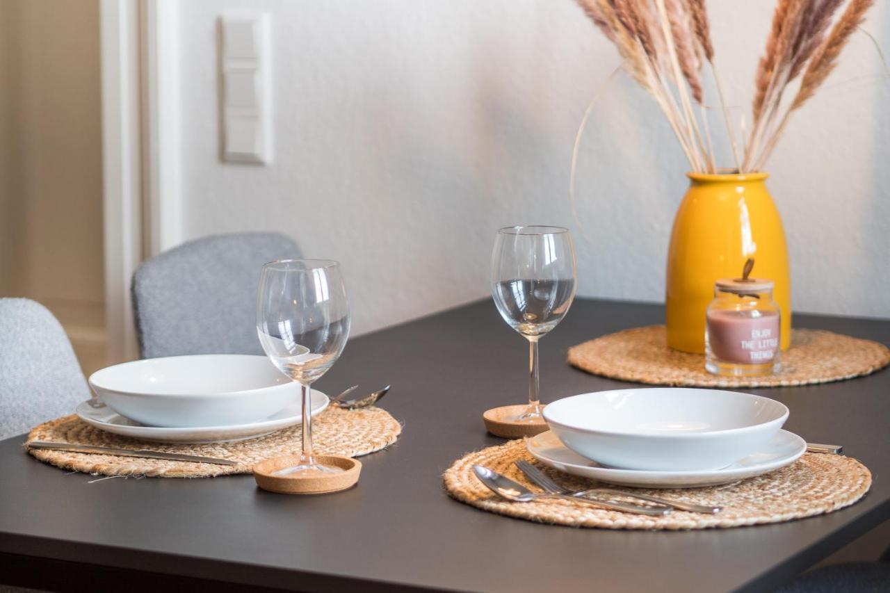 Schwarzlins Loftraum - Stilvolles Apartment Mit Smart Tv, Netflix, Disney Plus, Schnellem Wlan, Parken, Nespresso Санкт Ингберт Екстериор снимка
